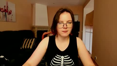 Snapshot of naomi_di chatting on 06/03/26, 05:10 naomi_di online show from 06/03/26, 05:10