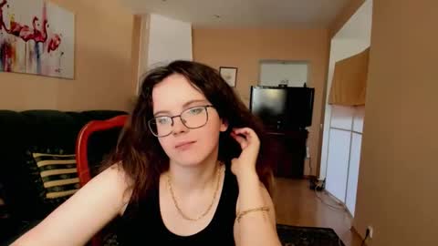 Snapshot of naomi_di chatting on 06/05/26, 06:52 naomi_di online show from 06/05/26, 06:52