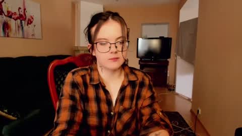 naomi_di online show from 07/10/26, 08:50