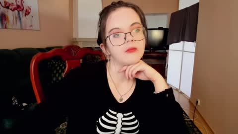 naomi_di online show from 07/22/26, 09:23
