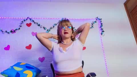 Naomi online show from 10/23/25, 11:09