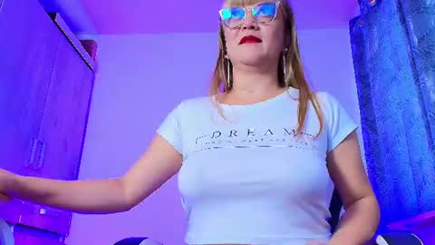 Naomi online show from 07/11/26, 11:46
