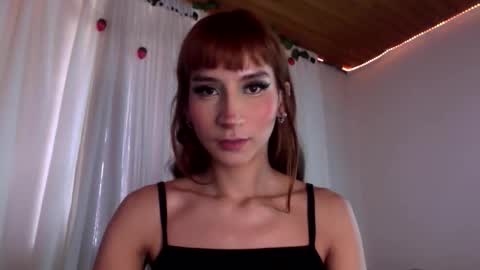 Snapshot of naomi_gyal chatting on 05/13/26, 01:41 Naomi online show from 05/13/26, 01:41