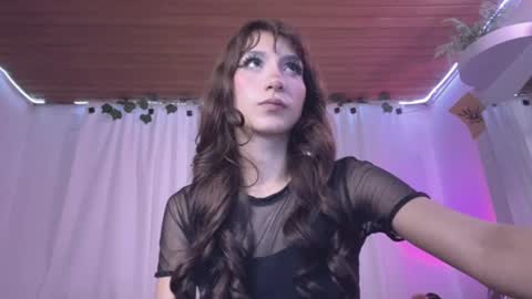  Naomi  online show from 07/11/26, 12:30