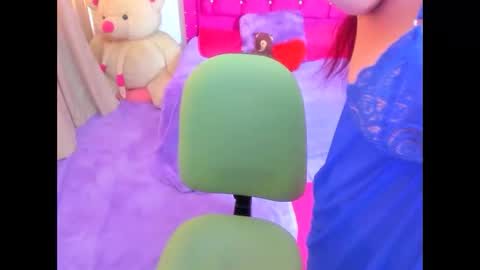 Snapshot of naomi_johnson132 chatting on 05/06/26, 06:46 nahomi online show from 05/06/26, 06:46