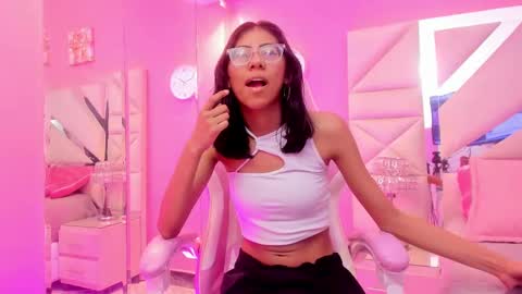 naomi_sara online show from 09/09/25, 06:40