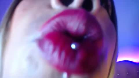 Snapshot of naomi_shayk chatting on 06/05/26, 06:57 naomi_shayk online show from 06/05/26, 06:57