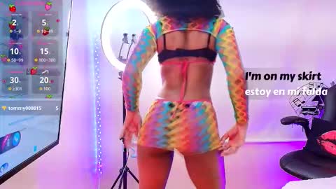 naomi_star8 online show from 10/09/25, 07:56