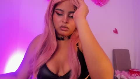 naomi_velour online show from 05/21/26, 07:10