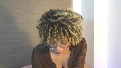 naomidawson online show from 11/25/25, 10:54