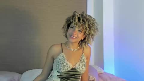 naomidawson online show from 02/18/26, 01:34