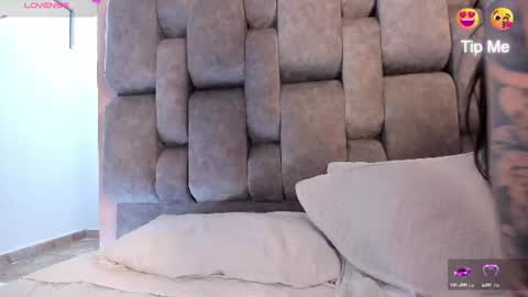 Naomi Frost online show from 07/28/26, 04:39