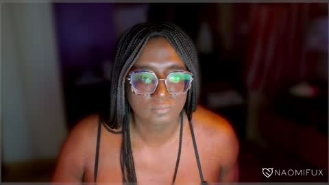 Snapshot of naomifux chatting on 01/03/25, 01:36 Naomi online show from 01/03/25, 01:36