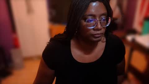 Naomi online show from 10/02/25, 01:01