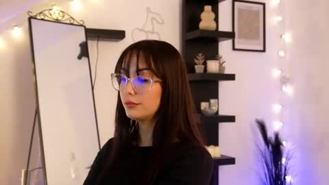 naomii_20 online show from 10/20/25, 01:00