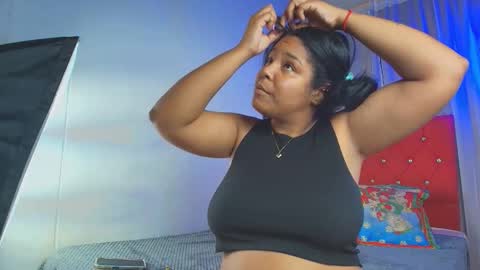 Naomi Campbel online show from 10/12/25, 01:43