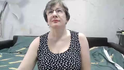 Snapshot of naomimolligan chatting on 03/30/26, 01:45 naomimolligan online show from 03/30/26, 01:45