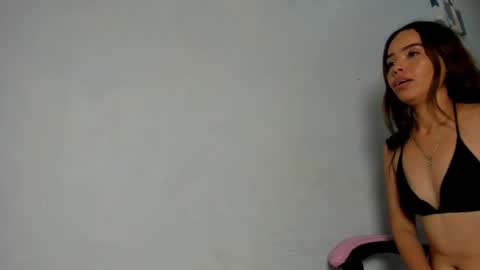 naomis_35 online show from 10/29/25, 10:11