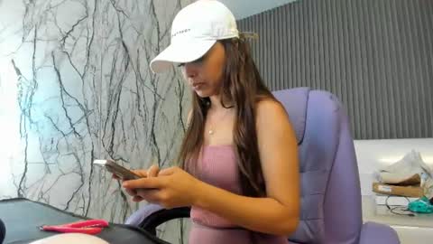 Naomis online show from 06/14/26, 02:08