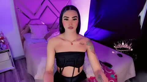 naomisaenz01 online show from 07/28/26, 08:52
