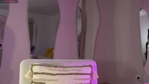 Naomi online show from 12/06/24, 11:54