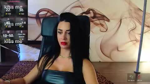Snapshot of naomiscarlett chatting on 08/08/26, 07:10 NaomiScarlett online show from 08/08/26, 07:10
