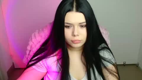 Snapshot of naomivibes chatting on 10/12/25, 05:12 Naomi online show from 10/12/25, 05:12