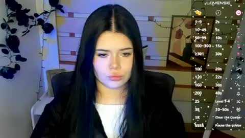 Naomi online show from 06/19/26, 06:51