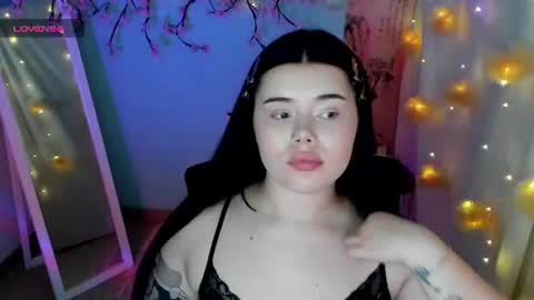 Naomi online show from 08/03/26, 09:04