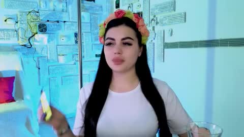 naomiwilsons online show from 10/14/25, 08:48