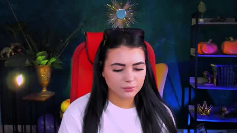 naomiwilsons online show from 11/04/25, 08:24