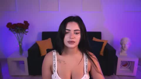 naomiwilsons online show from 11/12/25, 08:37