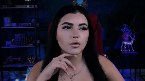 naomiwilsons online show from 12/14/25, 12:21