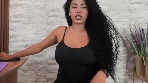 Naomi     online show from 07/22/26, 05:54
