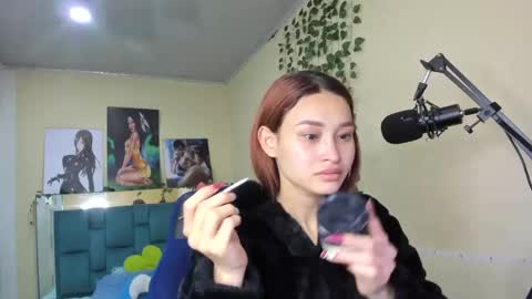 naomy online show from 12/31/24, 11:09