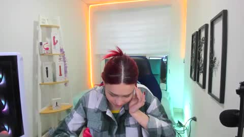 naomy online show from 11/09/25, 07:45