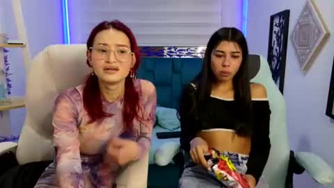 naomy online show from 07/21/26, 07:49