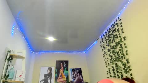 naomy online show from 01/11/25, 11:24