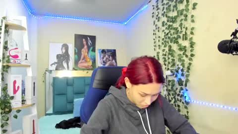 naomy online show from 02/16/25, 07:27