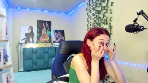 naomy online show from 02/18/25, 07:19