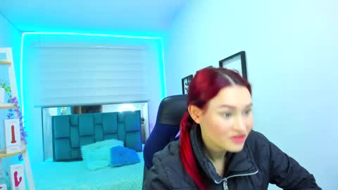 naomy online show from 09/08/25, 11:37