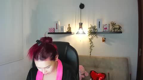 Snapshot of naomy_stanley chatting on 06/08/26, 10:32 Naomy Stanley online show from 06/08/26, 10:32