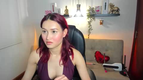 Snapshot of naomy_stanley_ chatting on 05/26/26, 02:07 naomy_stanley_ online show from 05/26/26, 02:07