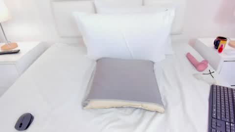 naomycambels online show from 07/23/26, 01:58