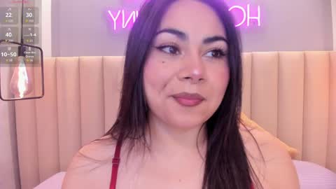 Snapshot of naomymonroe_ chatting on 06/07/26, 11:47 Naomy online show from 06/07/26, 11:47