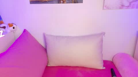 nara_pink online show from 07/14/26, 08:03