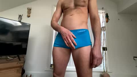 Snapshot of naraic2005 chatting on 02/27/25, 12:45 Beetlesboy online show from 02/27/25, 12:45