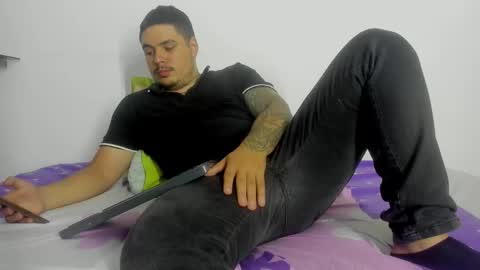 Snapshot of narciso_kh chatting on 02/13/26, 04:52 deibyd online show from 02/13/26, 04:52