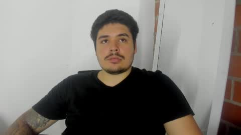 Snapshot of narciso_kh chatting on 04/03/26, 01:58 deibyd online show from 04/03/26, 01:58