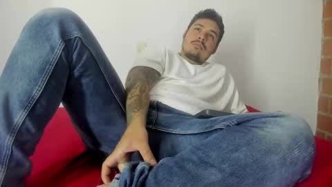 Snapshot of narciso_kh chatting on 06/03/26, 04:59 deibyd online show from 06/03/26, 04:59